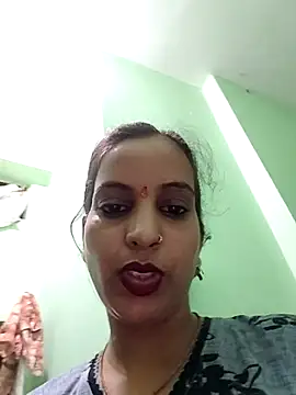 Hotty-Nidhi online show from 3, 7, 2026