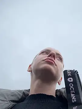 AlexisWhit online show from 11, 11, 2025