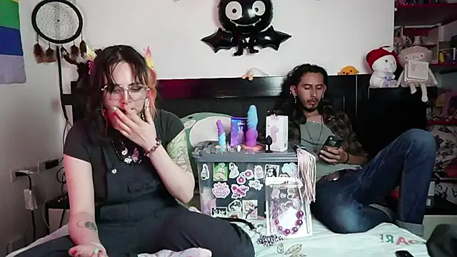 Snapshot of Devil_And_Princess chatting on 19, 1, 2026 Devil And Princess online show from 19, 1, 2026