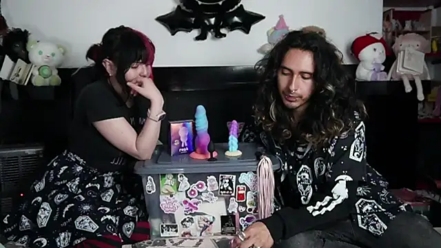 Snapshot of Devil_And_Princess chatting on 5, 2, 2026 Devil And Princess online show from 5, 2, 2026