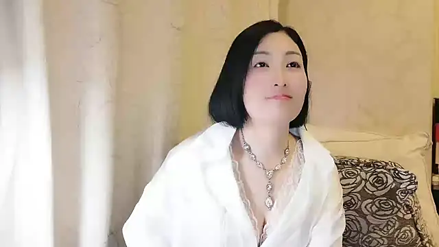 Rachel-6600 online show from 15, 4, 2026