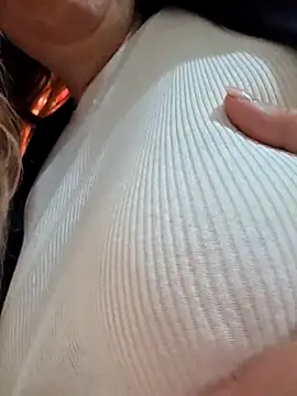 Irina3718 online show from 9, 4, 2026