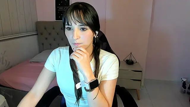 Tania Duque online show from 25, 11, 2025