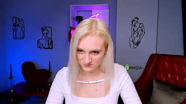 madam uliis online show from 12, 3, 2025