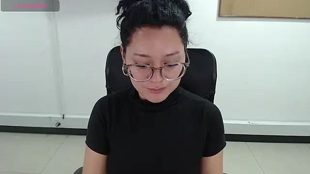 Snapshot of jenn_cg chatting on 16, 3, 2026 jenn cg online show from 16, 3, 2026