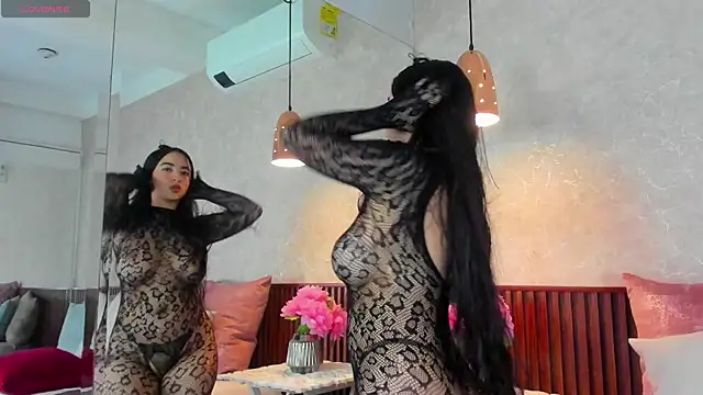 alisonnwalker2025 online show from 13, 9, 2025