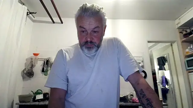 Berg Boy online show from 5, 11, 2025