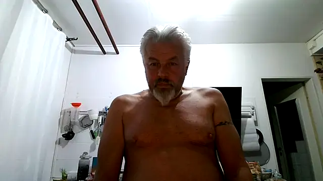 Snapshot of Berg_Boy chatting on 24, 5, 2026 Berg Boy online show from 24, 5, 2026