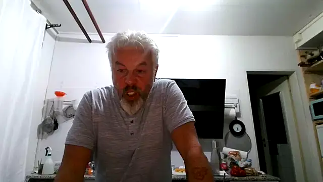 Snapshot of Berg_Boy chatting on 1, 6, 2026 Berg Boy online show from 1, 6, 2026