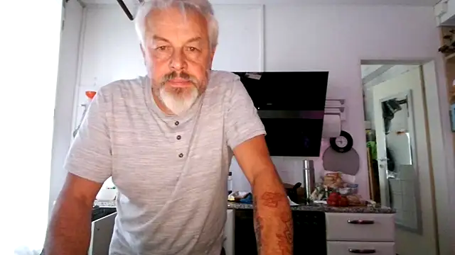 Snapshot of Berg_Boy chatting on 2, 6, 2026 Berg Boy online show from 2, 6, 2026