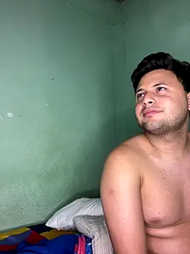 Snapshot of Mr_brian03 chatting on 15, 11, 2025 Mr brian03 online show from 15, 11, 2025