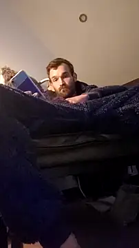 Snapshot of LKC94 chatting on 12, 10, 2025 LKC94 online show from 12, 10, 2025