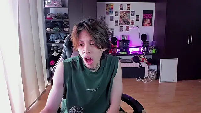 Snapshot of xIce_Boy chatting on 16, 4, 2026 xIce Boy online show from 16, 4, 2026