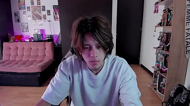 Snapshot of xIce_Boy chatting on 19, 5, 2026 xIce Boy online show from 19, 5, 2026