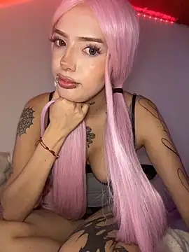 Snapshot of Emma_cute11 chatting on 10, 7, 2026 Emma cute11 online show from 10, 7, 2026