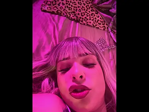 LoganPeny online show from 2, 4, 2026