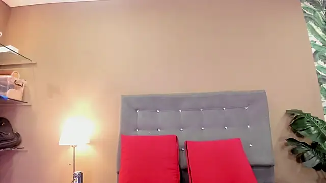 Snapshot of BetsyBennet_ chatting on 16, 2, 2026 BetsyBennet online show from 16, 2, 2026