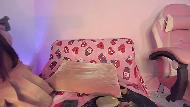 kitty-kryss online show from 14, 4, 2026