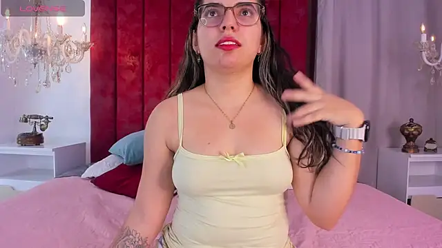 JulietSofia online show from 5, 4, 2026