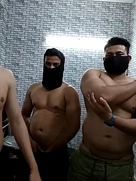 sumitsharma72 online show from 4, 4, 2026