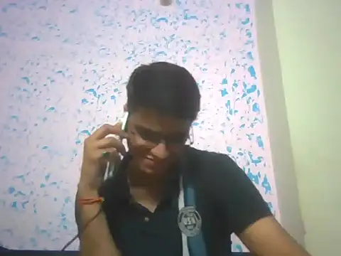 Snapshot of sutfvkii chatting on 3, 11, 2025 sutfvkii online show from 3, 11, 2025