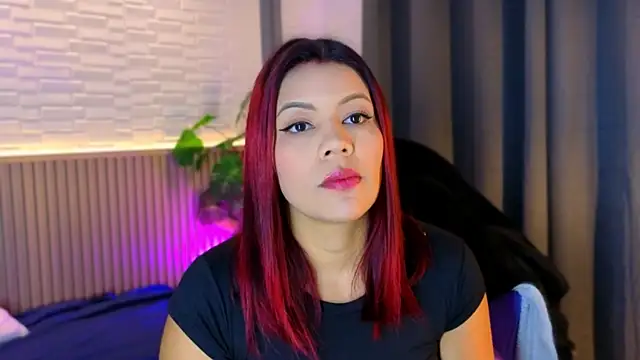 TiffanyWalk online show from 14, 11, 2025