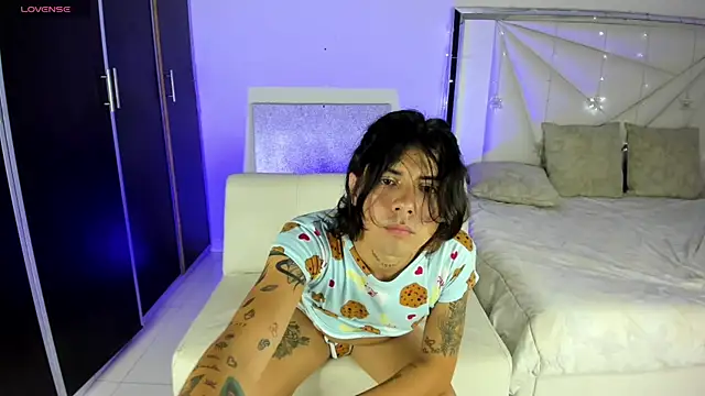 Snapshot of Zion_Moore chatting on 15, 3, 2025 Zion Moore online show from 15, 3, 2025