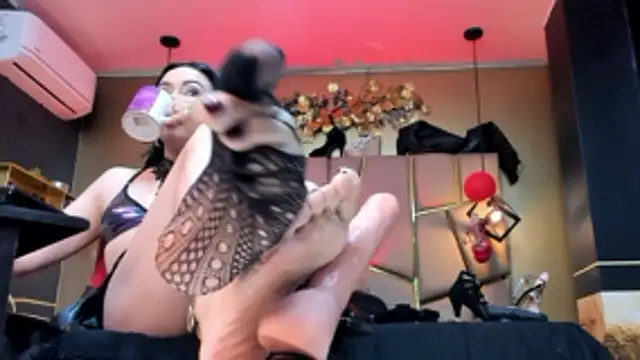 Kendraa Hot online show from 7, 3, 2026