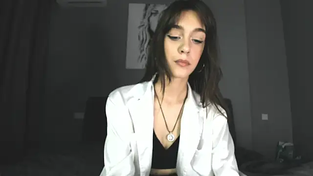 Elli Lourence online show from 13, 3, 2025