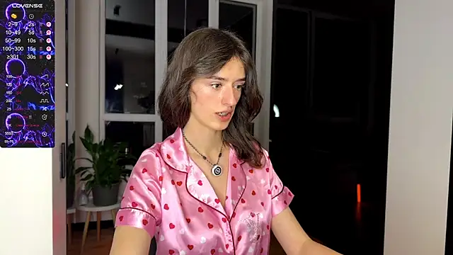 Snapshot of TwinTemptations chatting on 9, 2, 2026 TwinTemptations online show from 9, 2, 2026