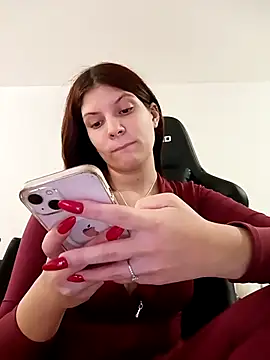 MeCherryy online show from 12, 11, 2025