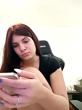 MeCherryy online show from 5, 12, 2025