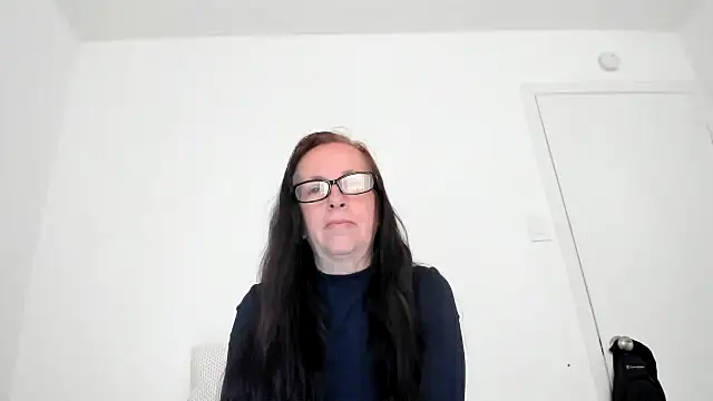 Snapshot of peachgoddess chatting on 17, 5, 2026 peachgoddess online show from 17, 5, 2026