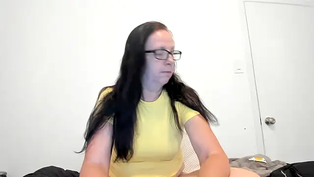 Snapshot of peachgoddess chatting on 18, 5, 2026 peachgoddess online show from 18, 5, 2026