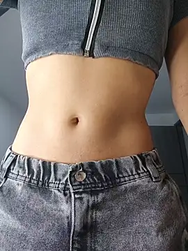 Miss-Dannie online show from 4, 2, 2026