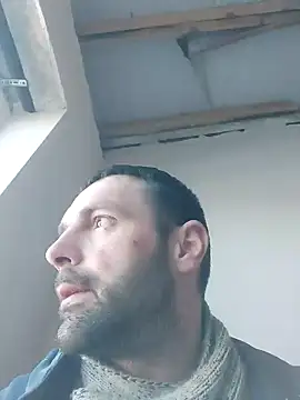 Snapshot of MaksDzubaV chatting on 20, 3, 2025 MaksDzubaV online show from 20, 3, 2025