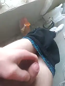 Snapshot of MaksDzubaV chatting on 22, 3, 2025 MaksDzubaV online show from 22, 3, 2025