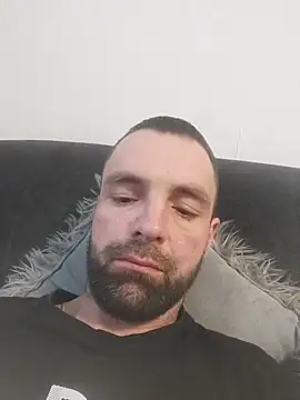 Snapshot of MaksDzubaV chatting on 23, 9, 2025 MaksDzubaV online show from 23, 9, 2025