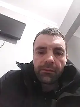 Snapshot of MaksDzubaV chatting on 25, 2, 2026 MaksDzubaV online show from 25, 2, 2026