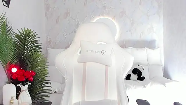 Snapshot of babyisperfect chatting on 9, 9, 2025 babyisperfect online show from 9, 9, 2025