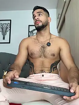 Maximiliano ford online show from 11, 11, 2025