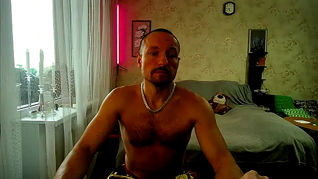 Masya MaxUA online show from 1, 10, 2025