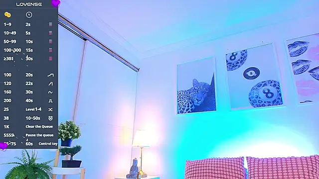 Valen ross  online show from 8, 3, 2026