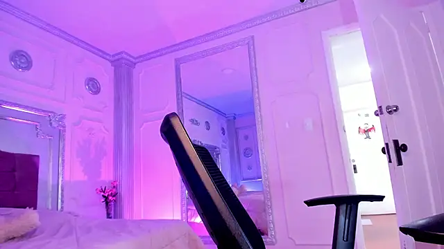 Snapshot of KatianPierce chatting on 3, 10, 2025 KatianPierce online show from 3, 10, 2025