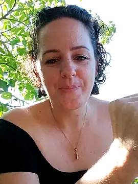 Snapshot of emiliemilf chatting on 19, 6, 2026 emiliemilf online show from 19, 6, 2026