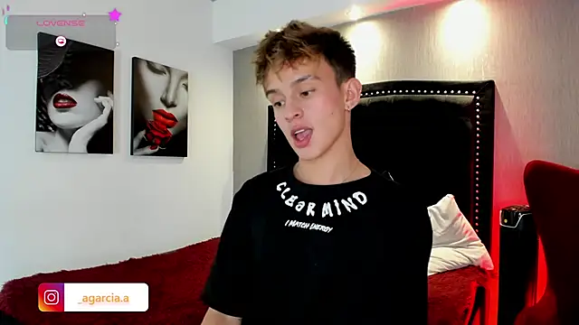 LiamWildx20 online show from 16, 2, 2026