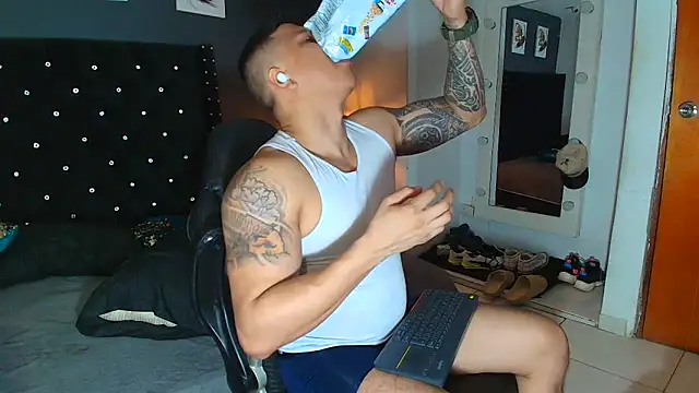 ethan dalton  online show from 22, 9, 2025