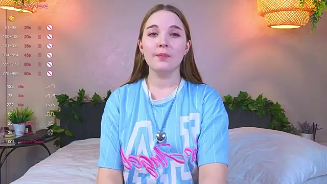 ConstanceHelms online show from 18, 10, 2025