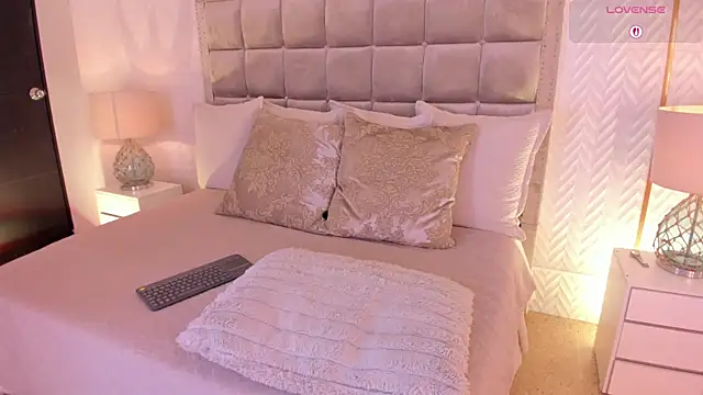 laurencarter1 online show from 7, 11, 2025