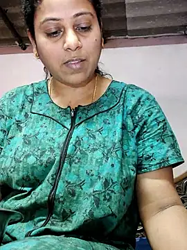 Snapshot of JENNIFERtamil chatting on 17, 2, 2026 JENNIFERtamil online show from 17, 2, 2026